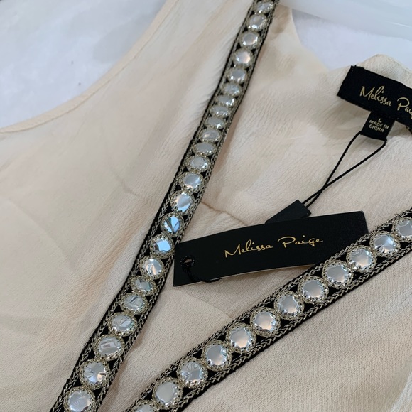 Sleeveless Tunic - Picture 6 of 6